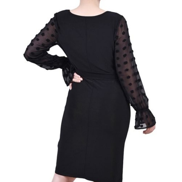 NY Collection Plus Size Long Chiffon-Sleeve Knit Dress in Black - Picture 8 of 9